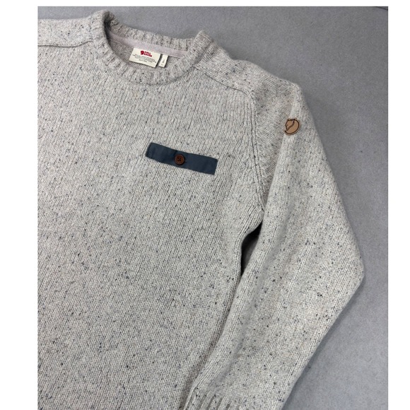 Men's Fjallraven Lada Round Crew Neck Sweater Large Beige Lambswool Pocket Logo - Picture 3 of 10
